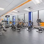 Pp 1801 Modern Corporate 2Br, Pool, Gym